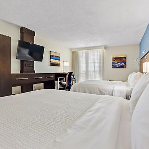 Standard Queen Room Two Queen Beds Pool View
