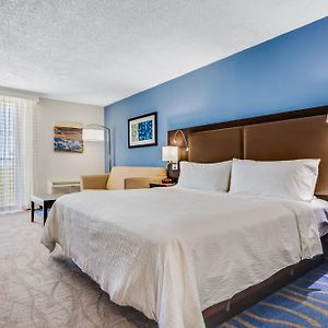 Standard King Room Pool View